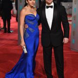 Luciana Barroso y Matt Damon en la alfombra roja de los BAFTA 2016