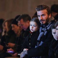 La familia Beckham en el desfile de Victoria Beckham en la FW de Nueva York