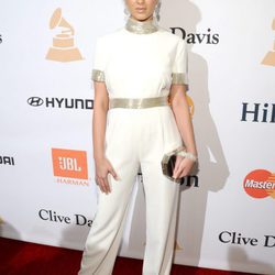 Tori Kelly en la fiesta Clive Davis previa a los Grammy 2016