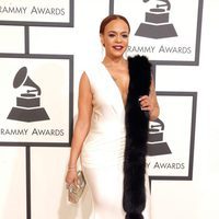 Faith Evans en la alfombra roja de los Premios Grammy 2016.