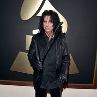 Alice Cooper en la alfombra roja de los Premios Grammy 2016