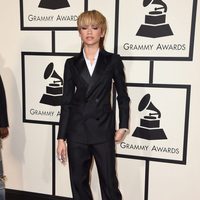 Zendaya en la alfombra roja de los Premios Grammy 2016