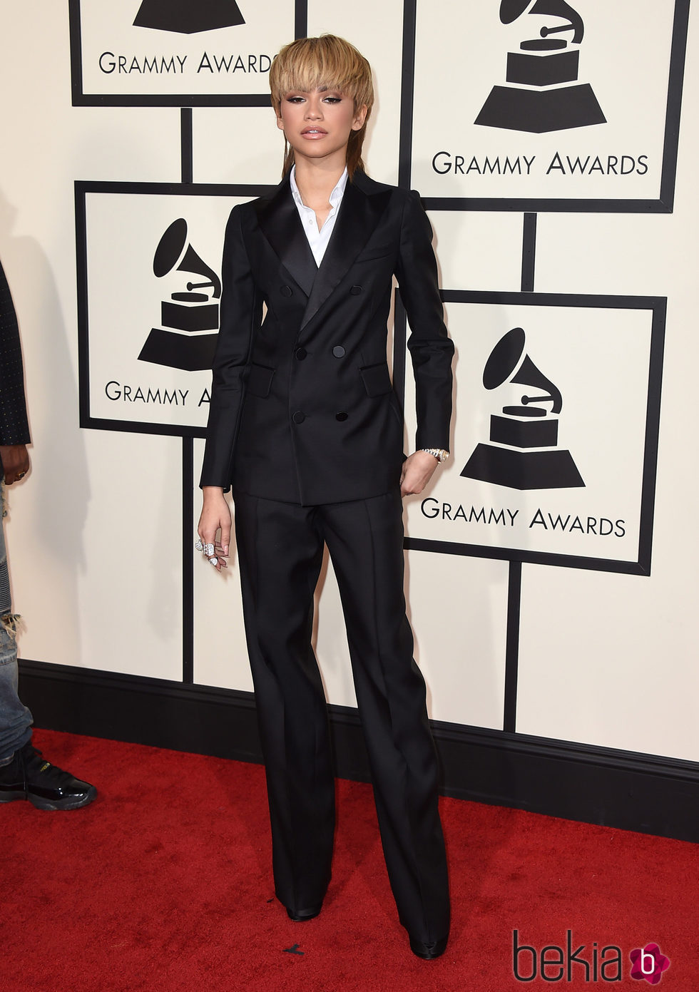 Zendaya en la alfombra roja de los Premios Grammy 2016