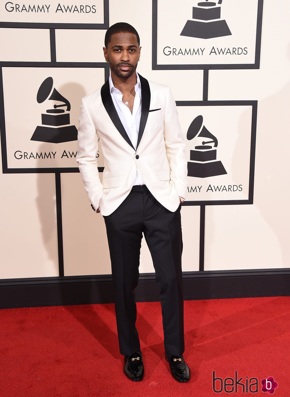 Big Sean en la alfombra roja de los Premios Grammy 2016