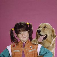 Soleil Moon Frye con su perro Brandon en 'Punky Brewster'