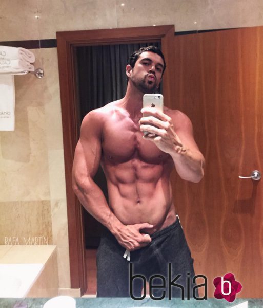 Rafa Martín presume de abdominales en sus redes sociales