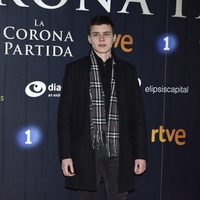 Aron Piper en el estreno de 'La Corona Partida'