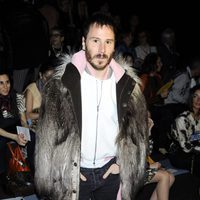 Rubén Ochandiano en el desfile de Ana Locking en Madrid Fashion Week otoño/invierno 2016/2017