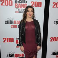 Mayim Bialik en la fiesta de 'The Big Bang Theory' por sus 200 capítulos