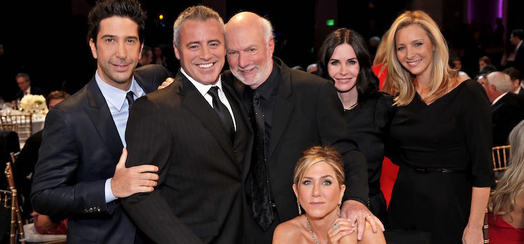 Los actores de Friends junto a James Burrows en NBC