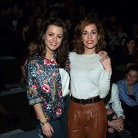 Silvia Alonso y Adriana Torrebejano en el desfile de Ana Locking en Madrid Fashion Week otoño/invierno 2016/2017