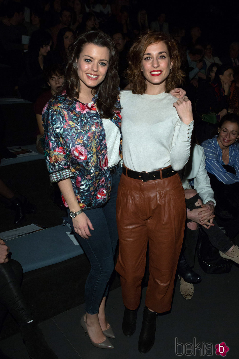 Silvia Alonso y Adriana Torrebejano en el desfile de Ana Locking en Madrid Fashion Week otoño/invierno 2016/2017