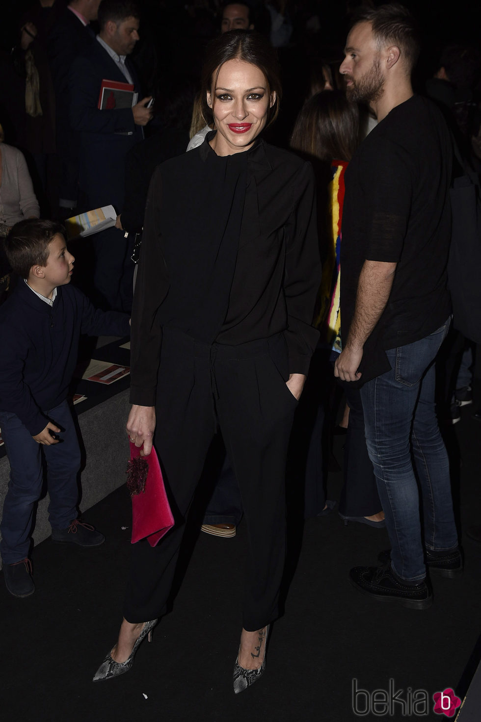 Eva González en la entrega del Premio L'Oreal en Madrid Fashion Week otoño/invierno 2016/2017