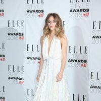 Suki Waterhouse en los Premios Elle Style 2016