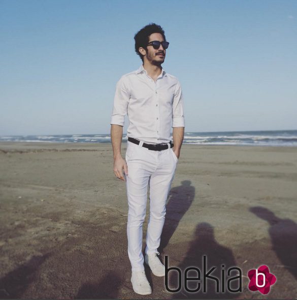 Chino Darín en una playa