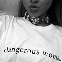 Ariana Grande publica el nombre de su próximo disco 'Dangerous Woman'