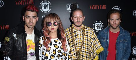 Joe Jonas, JinJoo Lee, Cole Whittle y Jack Lawless 'DNCE' en una fiesta organizada por Vanity Fair en Hollywood