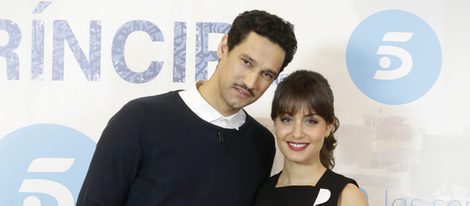 Hiba Abouk y Stanny Coppet en la presentación del final de 'El Príncipe'