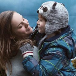 Brie Larson y  Jacob Tremblay en una escena de 'La habitación'