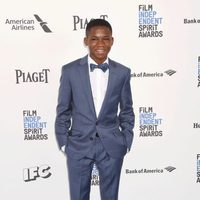 Abraham Attah en la alfombra roja de los Independent Spirit Awards 2016