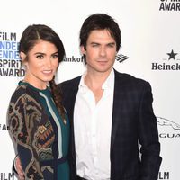 Nikki Reed e Ian Somerhalder en la alfombra roja de los Independent Spirit Awards 2016