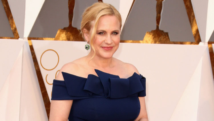 Patricia Arquette en la alfombra roja de los Premios Oscar 2016