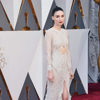 Rooney Mara en la alfombra roja en los Premios Oscar 2016