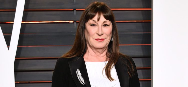 Anjelica Huston en la fiesta Vanity Fair tras los Oscar 2016