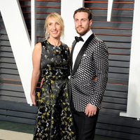 Sam Taylor-Johnson y Aaron Taylor-Johnson en la fiesta Vanity Fair tras los Oscar 2016