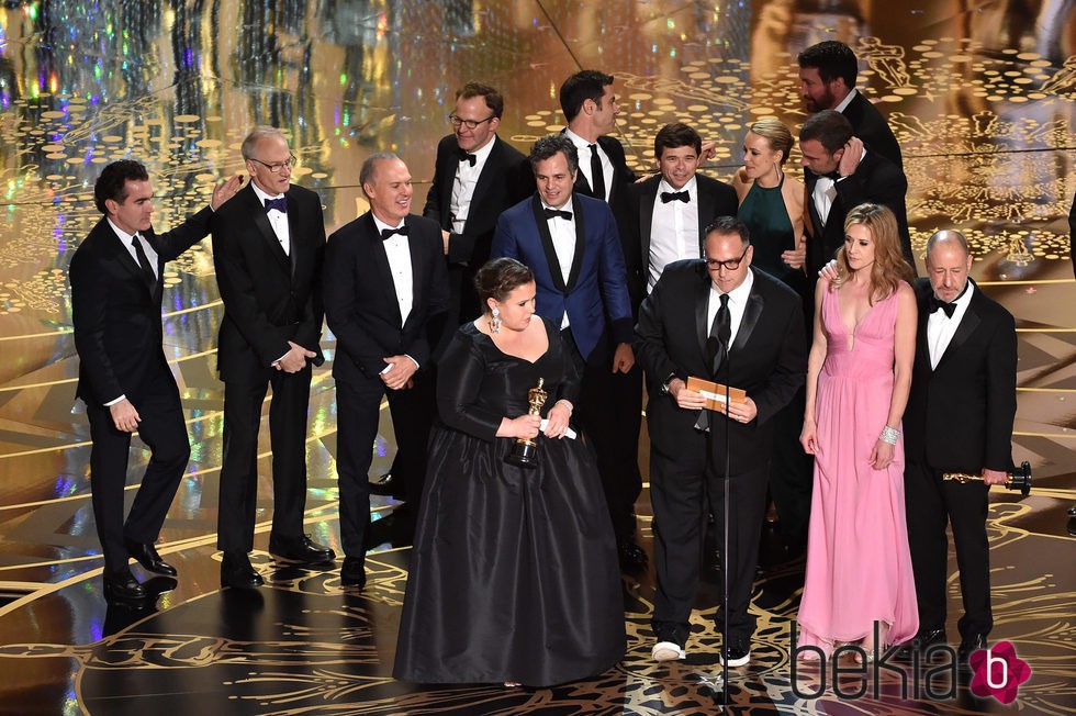 El equipo de 'Spotlight' recoge el Oscar 2016 a Mejor Película