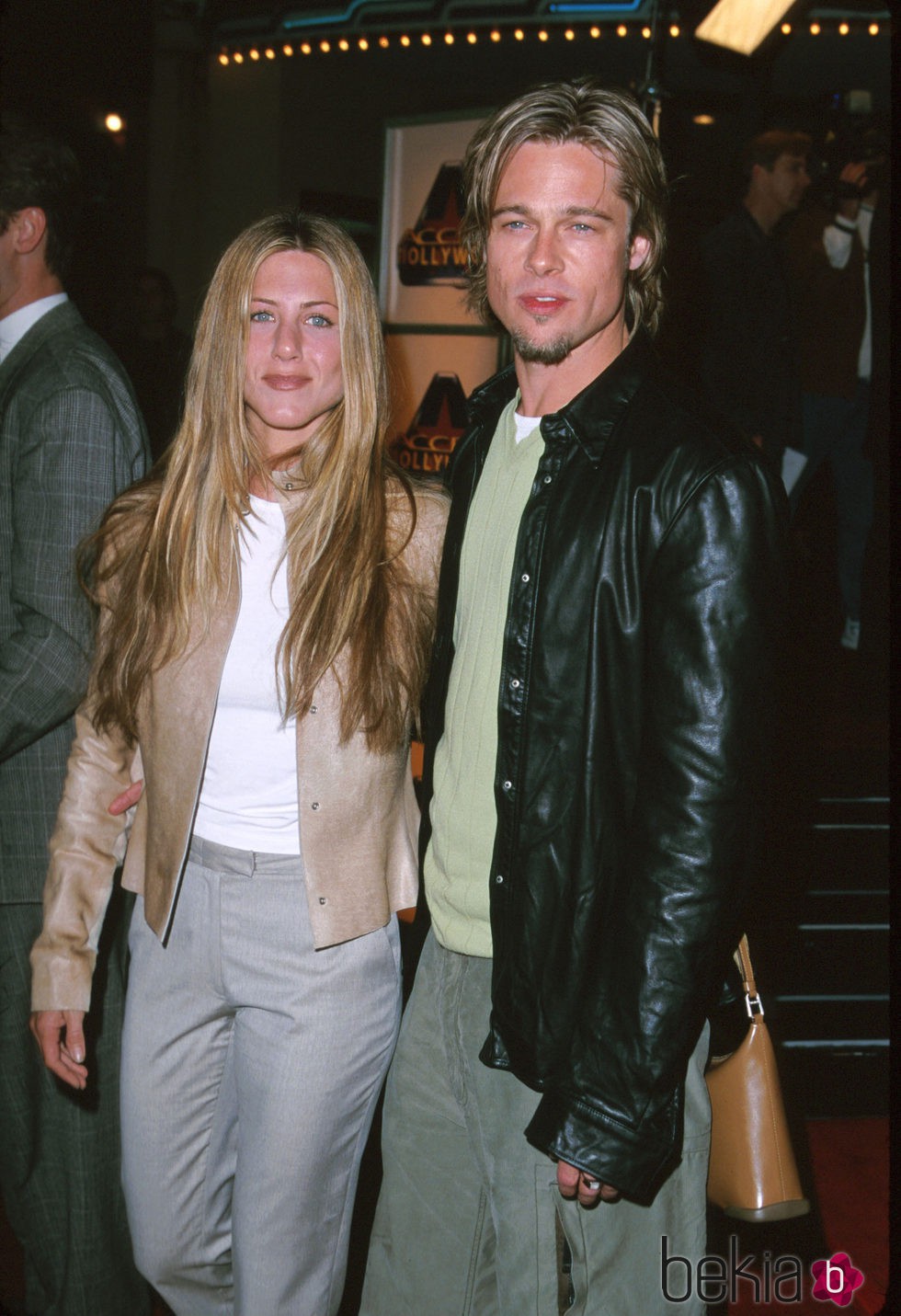 Jennifer Aniston y Brad Pitt en el estreno de 'Erin Brockovich'