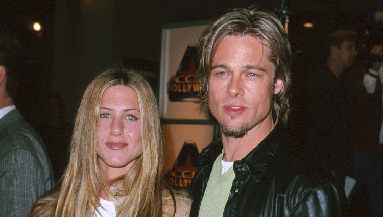 Jennifer Aniston y Brad Pitt en el estreno de 'Erin Brockovich'