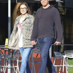 Michael C. Hall y Morgan Macgregor paseando por Nueva York