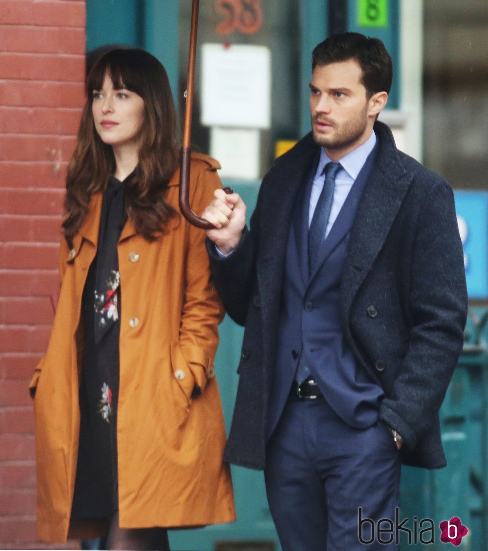 Jamie Dornan y Dakota Johnson en el rodaje de 'Cincuenta sombras más oscuras'