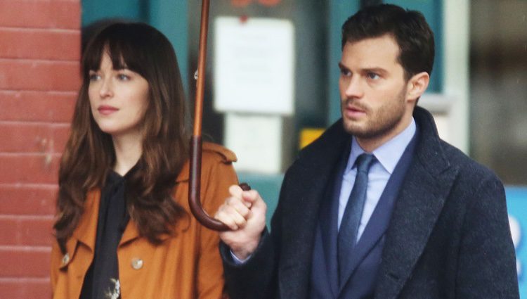 Jamie Dornan y Dakota Johnson en el rodaje de 'Cincuenta sombras más oscuras'