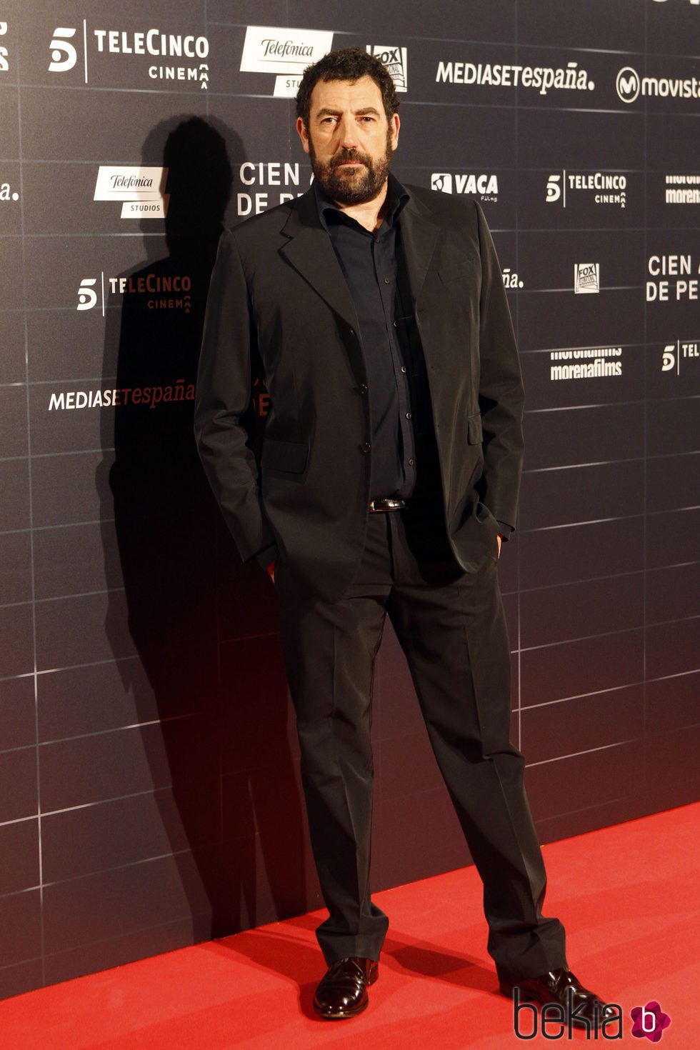 Daniel Calparsoro en el estreno de la película 'Cien años de perdón'