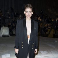 Kate Mara durante el desfile de 'H&M Studio' en la Fashion Week de París Otoño/Invierno 2016/2017