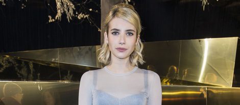 Emma Roberts durante el desfile de 'H&M Studio' en la Fashion Week de París Otoño/Invierno 2016/2017