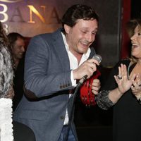 Juan Peña con Terelu Campos en la fiesta de su 36 cumpleaños