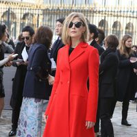 Rosamund Pike en el desfile de Christian Dior en Paris Fashion Week otoño/invierno 2016/2017