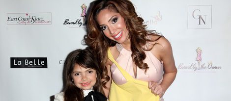 Farrah Abraham junto a su hija en la New York Fashion Week 2016