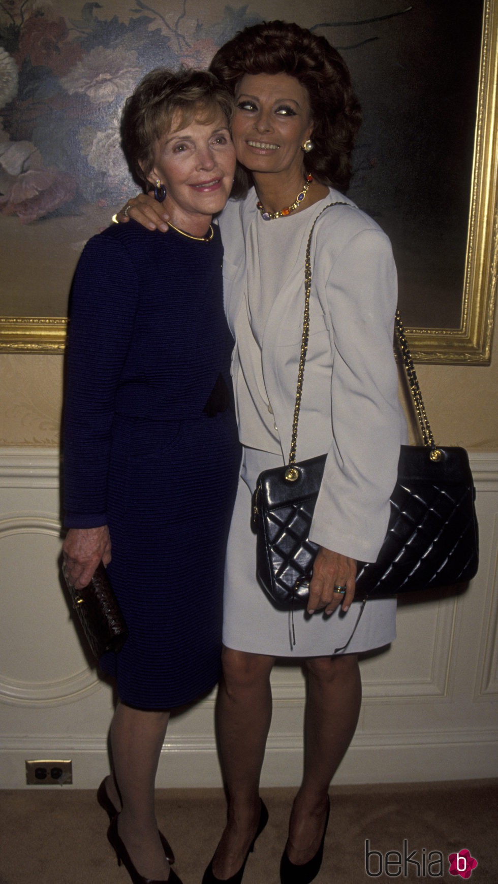 Nancy Reagan y Sophia Loren en el hotel Beverly Wilshire en Beverly Hills en 1993