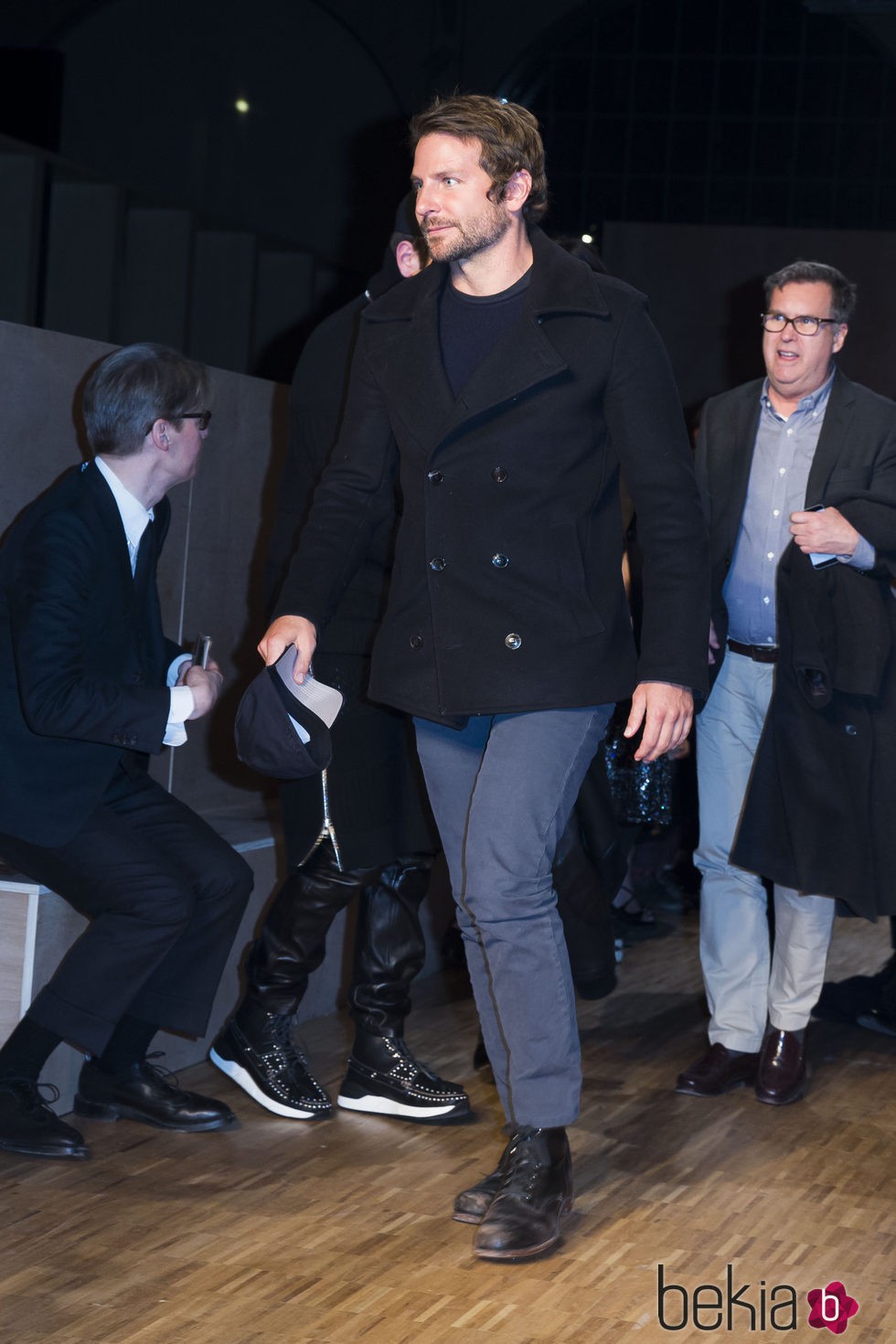 Bradley Cooper en el front row del desfile de Givenchy en Paris Fashion Week otoño/invierno 2016/2017