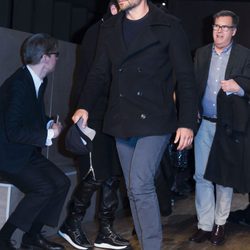 Bradley Cooper en el front row del desfile de Givenchy en Paris Fashion Week otoño/invierno 2016/2017