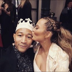 John Legend y la modelo Chrissy Teigen en el 'Baby Shower' de su próximo bebé