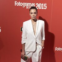 Ana Rujas en la alfombra roja de los Fotogramas de Plata 2015