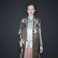 Karen Elson en el desfile de Valentino en Paris Fashion Week otoño/invierno 2016/2017