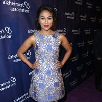 Karen David en una fiesta solidaria de 'The Big Bang Theory'