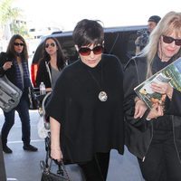 Liza Minelli en el aeropuerto de Los Ángeles