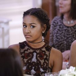 Sasha Obama en la cena de gala ofrecida en la Casa Blanca al Primer Ministro de Canadá